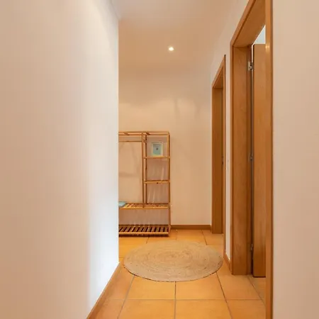 By Gt House Sesimbra