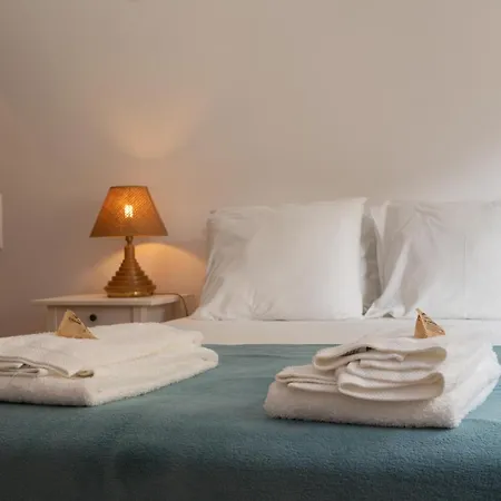 By Gt House Sesimbra