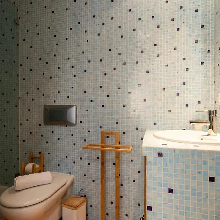 By Gt House *