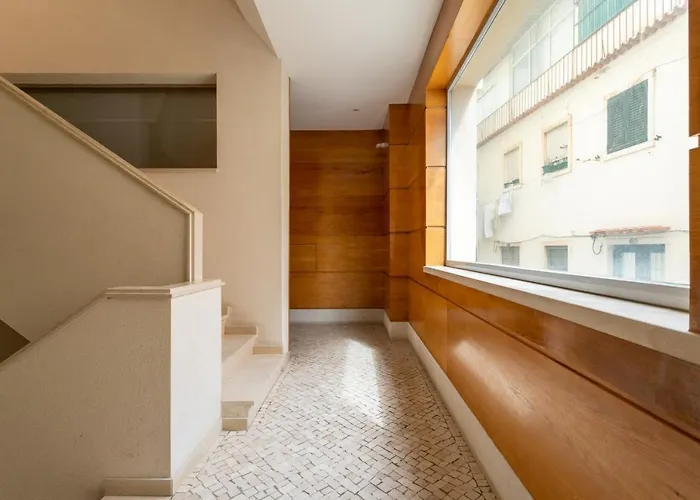 By Gt House * Sesimbra