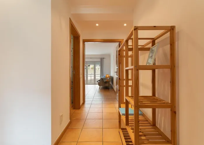 By Gt House アパート *